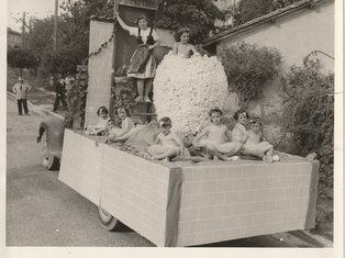 photo de la fête des chars de Molières 