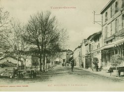 Carte postale ancienne de la ville de Molières 82