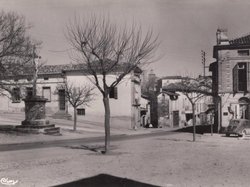 Carte postale ancienne de la ville de Molières 82