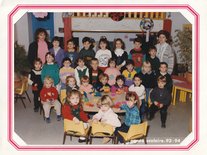 Classe de Molières avec Mme Serrano, 1993-1994 Photo de classe