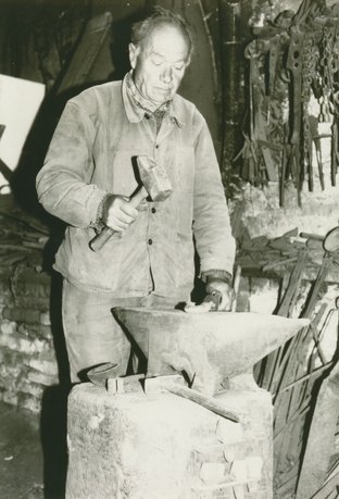 Photo du forgeron André Bachié 