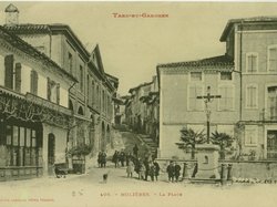 Carte postale ancienne de la mairie de Molières