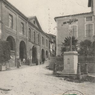 Carte postale ancienne de la ville de Molières 82